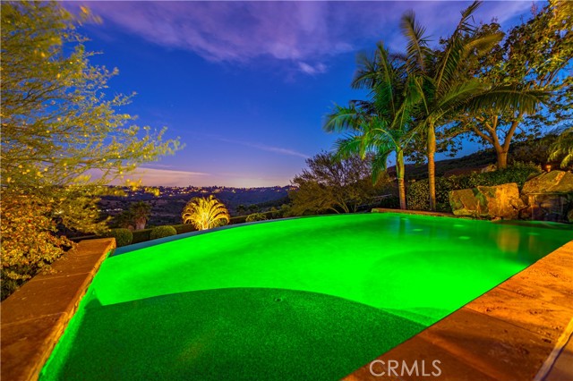 40468 Rock Mountain Drive, Fallbrook CA: https://media.crmls.org/medias/5575222a-719d-4562-be59-d6c966ebaadf.jpg
