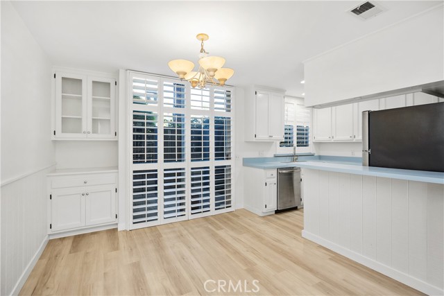 339 Cypress Drive, Laguna Beach CA: https://media.crmls.org/medias/557567d4-2371-451e-be46-6a176b8d8584.jpg