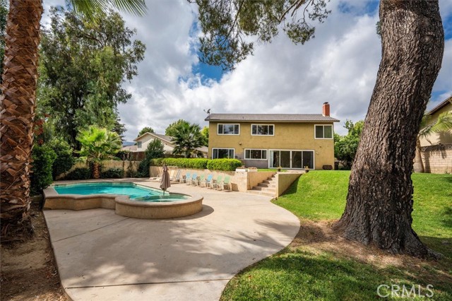 Detail Gallery Image 32 of 36 For 25492 via Dalia, Valencia,  CA 91355 - 5 Beds | 3 Baths