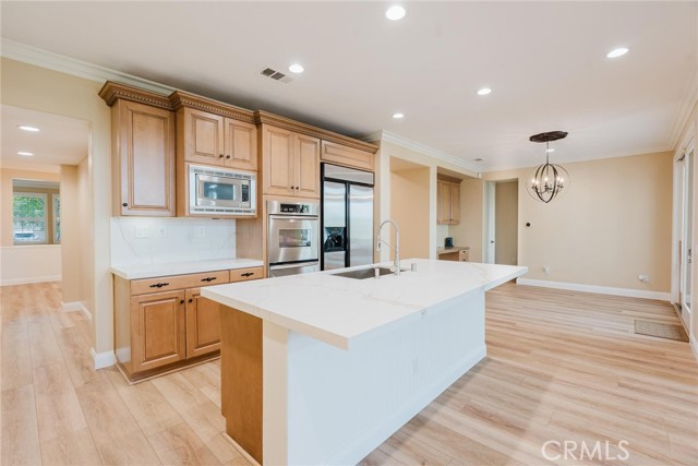 Detail Gallery Image 16 of 74 For 26858 Pine Hollow Ct, Valencia,  CA 91381 - 5 Beds | 4 Baths