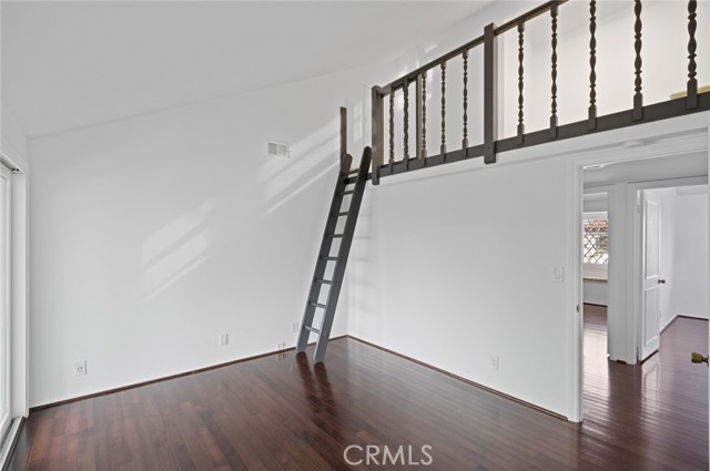 1300 Antigua Way, Newport Beach CA: https://media.crmls.org/medias/5576bab6-426d-42d1-9388-3d2d695d0750.jpg