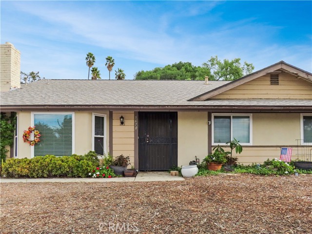 Detail Gallery Image 4 of 41 For 5670 Camino Real, Jurupa Valley,  CA 92509 - 3 Beds | 2 Baths