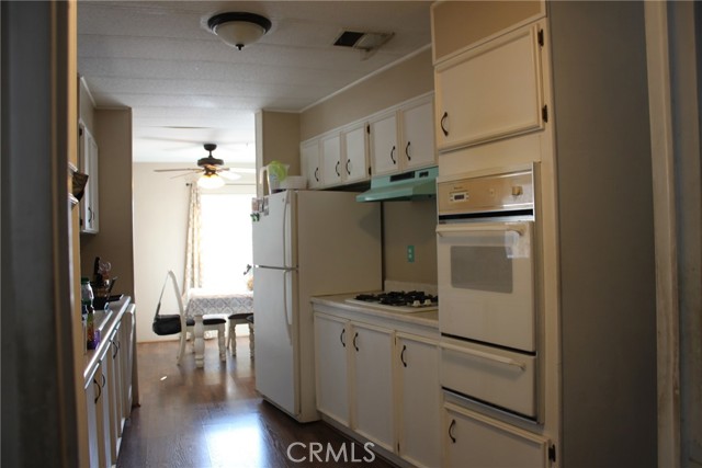 Detail Gallery Image 9 of 21 For 725 W Thornton Ave #122,  Hemet,  CA 92543 - 2 Beds | 2 Baths