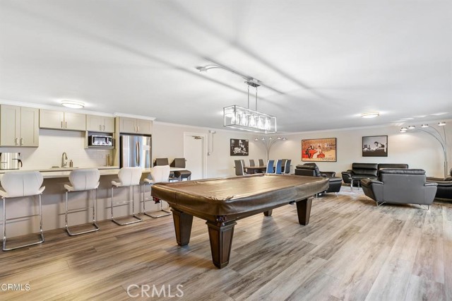 330 W California Boulevard, Pasadena CA: https://media.crmls.org/medias/5577afa5-ba0d-4190-aa07-236eb468dd6b.jpg
