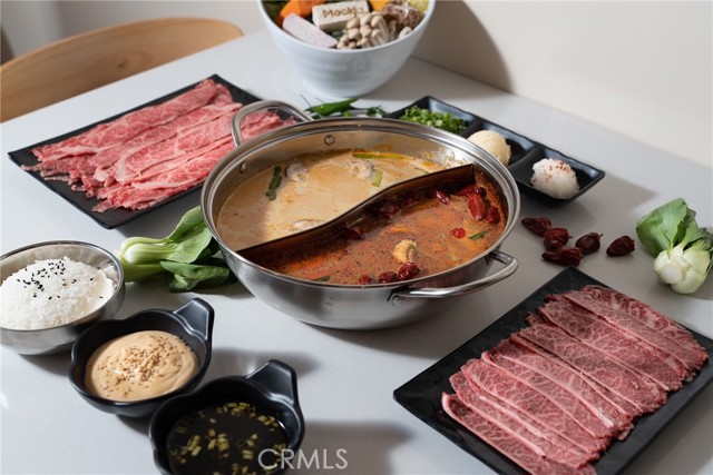 1078 E Hospitality Lane, San Bernardino CA: https://media.crmls.org/medias/5578c0fb-2888-40ba-a4ac-575864ed006a.jpg