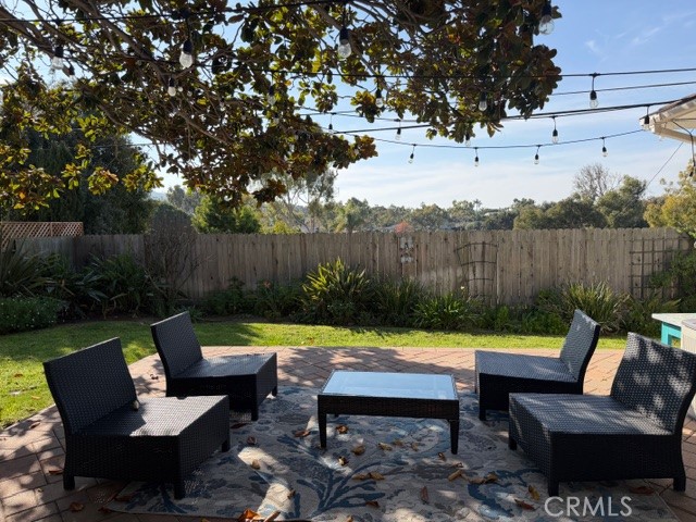 Detail Gallery Image 2 of 16 For 388 Paseo De Gracia, Redondo Beach,  CA 90277 - 3 Beds | 2 Baths