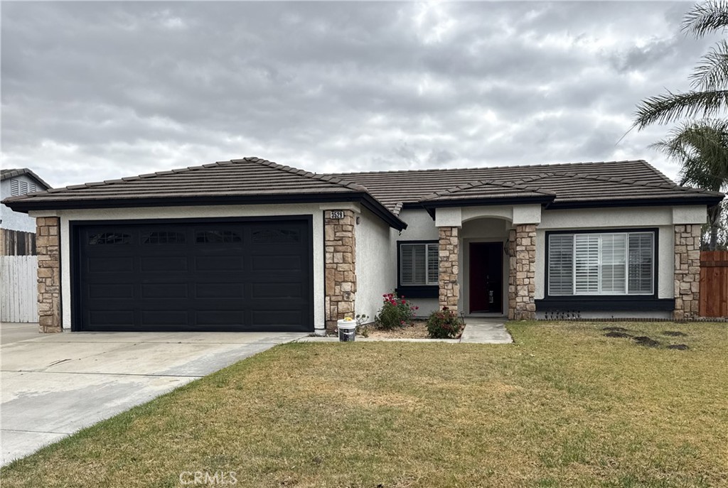 3529 N Live Oak