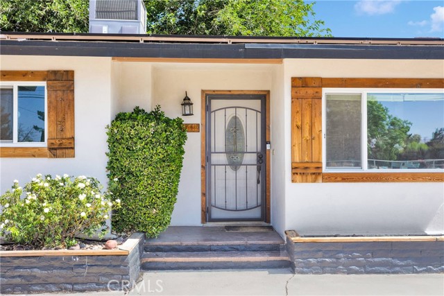 19545 Seneca Road, Apple Valley CA: https://media.crmls.org/medias/5579b5b2-ebcc-4a27-9d48-1e73c0df5308.jpg