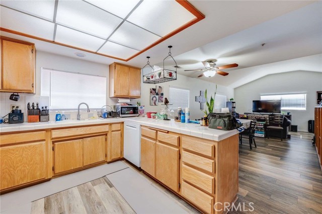 Detail Gallery Image 23 of 40 For 3215 Sherwood Ave, Alhambra,  CA 91801 - 5 Beds | 3 Baths