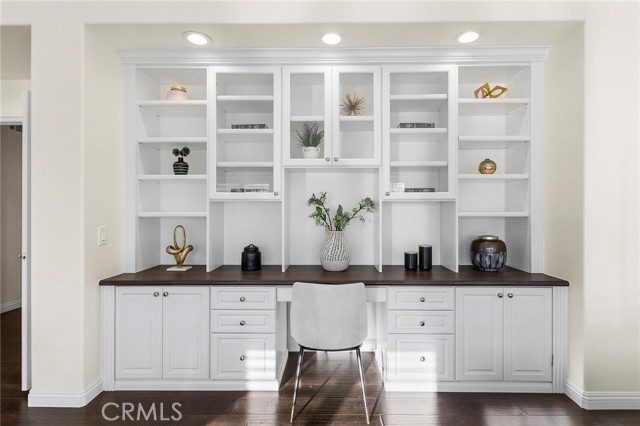 2712 N Roxbury Street, Orange CA: https://media.crmls.org/medias/557a1401-2b31-4ee0-9e96-bd675cdf616e.jpg