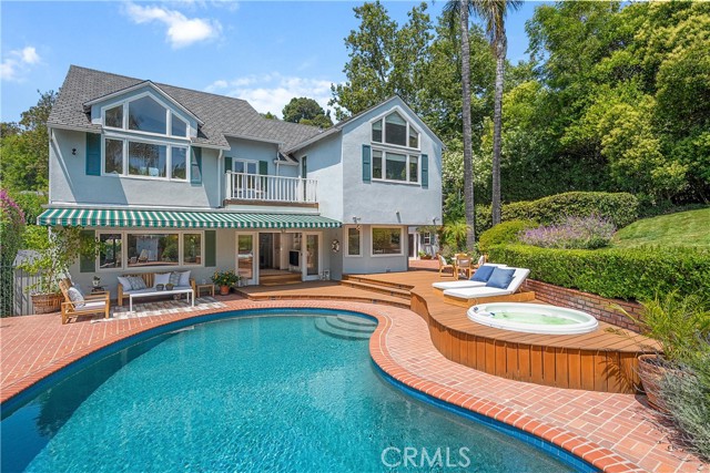11818 Laurel Hills Road, Studio City CA: https://media.crmls.org/medias/557a400c-f16f-426a-a02e-110450f23f8c.jpg