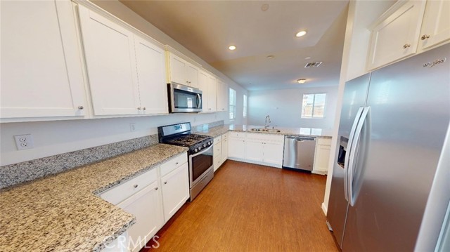 Detail Gallery Image 6 of 34 For 4826 N Casey, Fresno,  CA 93723 - 3 Beds | 2/1 Baths