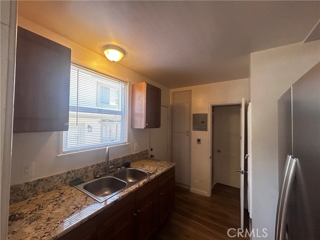 Detail Gallery Image 14 of 18 For 1015 Thompson, Glendale,  CA 91201 - 1 Beds | 1 Baths