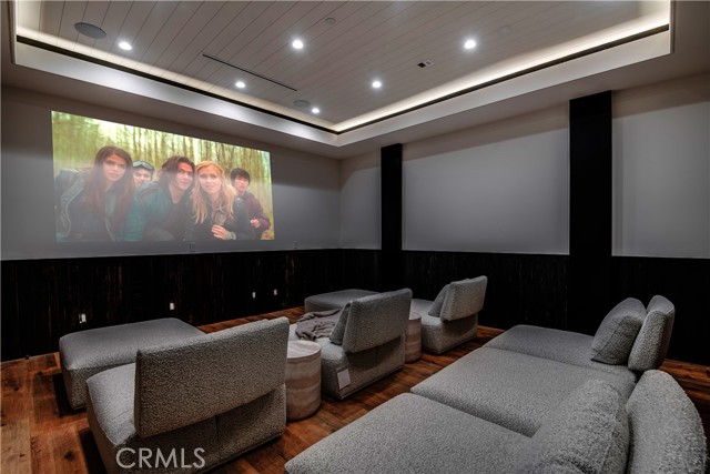Detail Gallery Image 33 of 54 For 5929 Melvin Ave, Tarzana,  CA 91356 - 5 Beds | 6 Baths