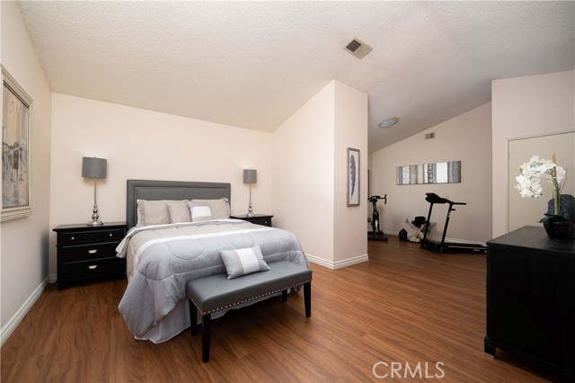 Detail Gallery Image 16 of 36 For 957 Stonehenge Cir, Corona,  CA 92881 - 3 Beds | 2 Baths