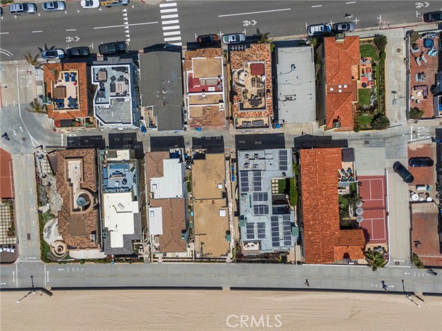 2326 The Strand, Hermosa Beach CA: https://media.crmls.org/medias/557d7fbe-6231-4da0-9821-cea3ead0753b.jpg