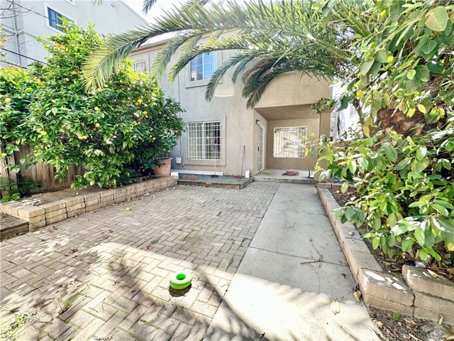 Detail Gallery Image 18 of 22 For 731 W 5th St, Long Beach,  CA 90802 - 3 Beds | 2/1 Baths