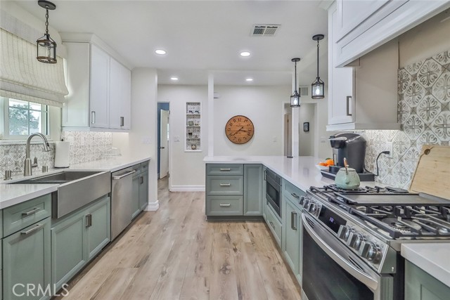 2230 Cordero Avenue, Simi Valley CA: https://media.crmls.org/medias/557f5c12-a238-4641-9494-fdc97fcda802.jpg