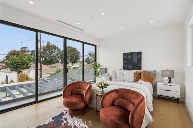 Detail Gallery Image 26 of 61 For 2227 N Lamer St, Burbank,  CA 91504 - 4 Beds | 4/1 Baths