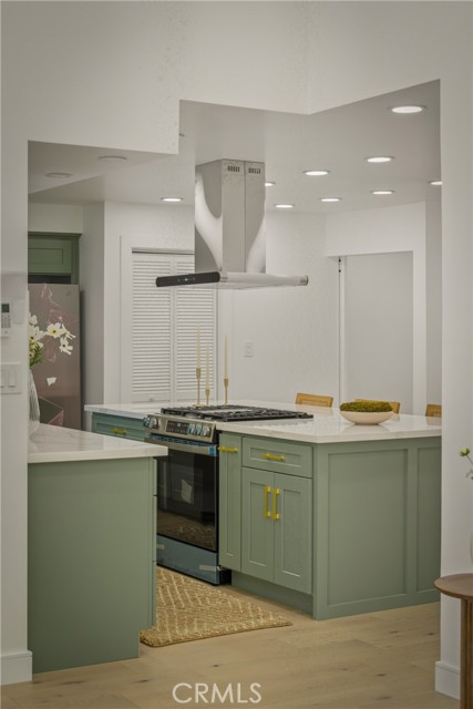 Detail Gallery Image 14 of 41 For 6150 Strickland Ave, Highland Park,  CA 90042 - 3 Beds | 2 Baths