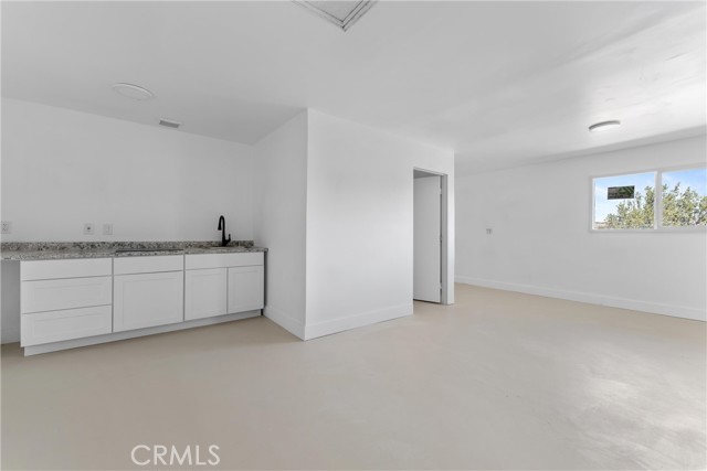 29405 123rd E Street, Pearblossom CA: https://media.crmls.org/medias/5581fb94-b51b-4d86-9e9e-50ea97025558.jpg