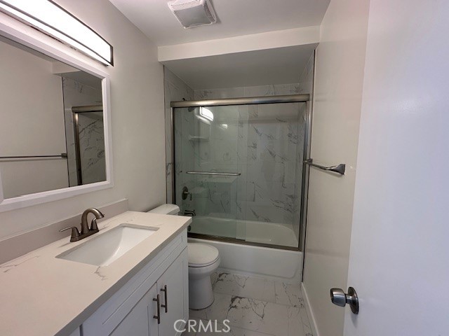 Detail Gallery Image 18 of 30 For 17061 Grove Cir a,  Huntington Beach,  CA 92647 - 3 Beds | 2 Baths