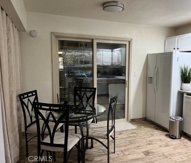 Detail Gallery Image 6 of 15 For 22903 Waters Drive, Crestline,  CA 92325 - 2 Beds | 2 Baths