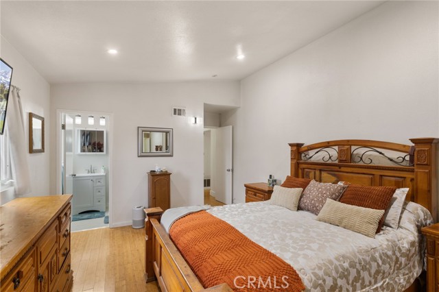 19309 Tillman Avenue, Carson CA: https://media.crmls.org/medias/5584df77-a2fd-4a78-9567-5aee9fc1696b.jpg