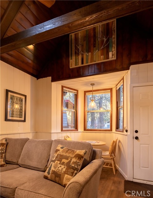 Detail Gallery Image 9 of 30 For 626 Elysian Bld, Big Bear City,  CA 92314 - 2 Beds | 1 Baths