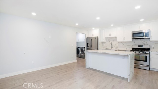 Front Image Thumbnail for CRGD26016108