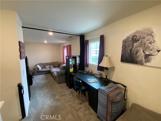 10299 Kite Court, Moreno Valley CA: https://media.crmls.org/medias/5586ea0e-03f4-4883-844a-f1b2dca5de73.jpg