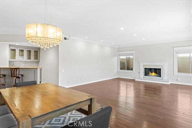 Detail Gallery Image 14 of 41 For 512 Esplanade #103,  Redondo Beach,  CA 90277 - 2 Beds | 2 Baths