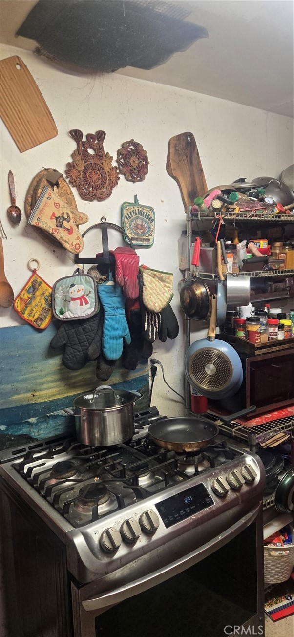 4527 Kickapoo Court, San Diego CA: https://media.crmls.org/medias/5588decf-bf75-4d97-bdd8-c33cc2a85bbd.jpg