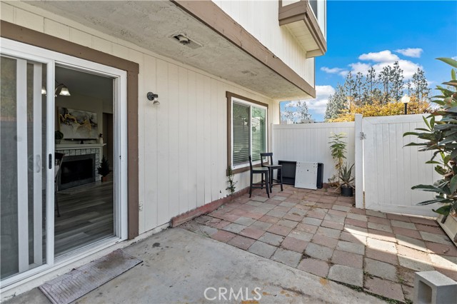 Detail Gallery Image 16 of 21 For 1213 S Palmetto Ave a,  Ontario,  CA 91762 - 3 Beds | 2/1 Baths