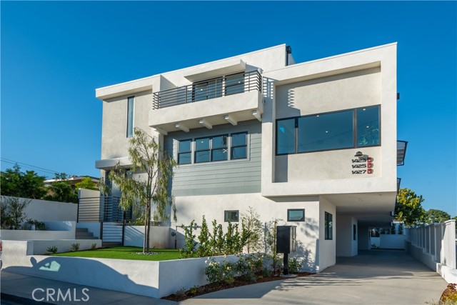 1427 15th Street, Manhattan Beach, California 90266, 3 Bedrooms Bedrooms, ,2 BathroomsBathrooms,Residential,Sold,15th,SB23206512