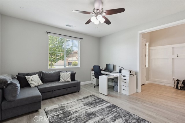1697 Whiteash Avenue, Clovis CA: https://media.crmls.org/medias/55894200-dd5a-4034-87aa-8b10bee5a578.jpg