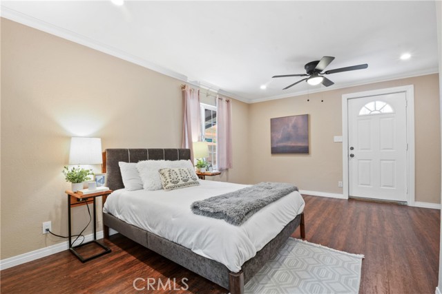 13439 Roselle Avenue, Hawthorne CA: https://media.crmls.org/medias/558ac9fc-360f-4b38-b1c5-ec24f0d27bf9.jpg