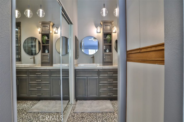 8025 E Sandstone Drive, Anaheim Hills CA: https://media.crmls.org/medias/558b081a-5346-41b5-8a9a-3a673832abe3.jpg