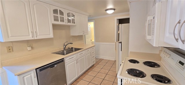 Detail Gallery Image 9 of 21 For 623 Church Pl #3,  Redlands,  CA 92374 - 3 Beds | 2/1 Baths