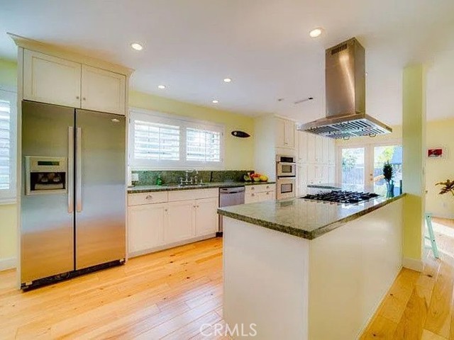 Detail Gallery Image 5 of 20 For 13786 Durango Dr, Del Mar,  CA 92014 - 4 Beds | 2/1 Baths