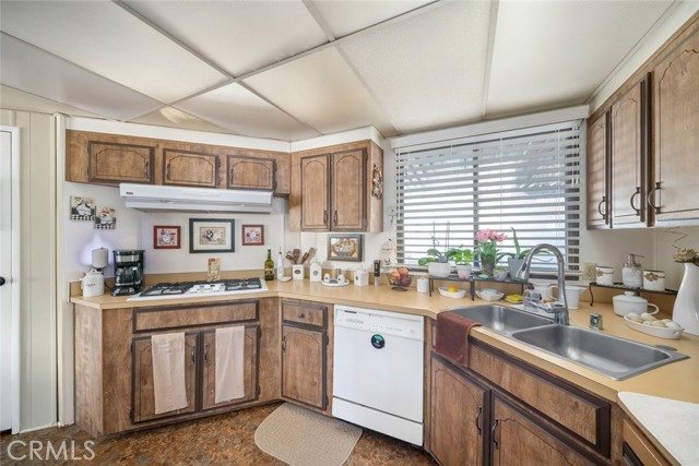Detail Gallery Image 9 of 32 For 334 Partridge, Paso Robles,  CA 93446 - 2 Beds | 2 Baths
