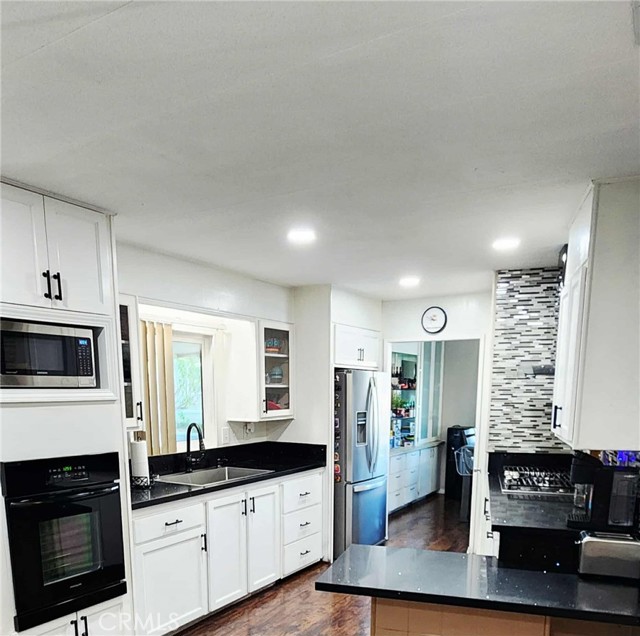 Detail Gallery Image 12 of 16 For 901 S 6th Ave #265,  Hacienda Heights,  CA 91745 - 3 Beds | 2 Baths