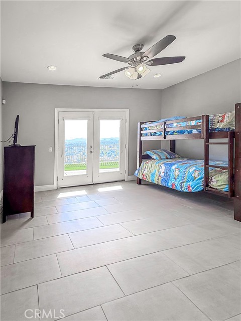 Image 32 of 50 For 449 Skylark  