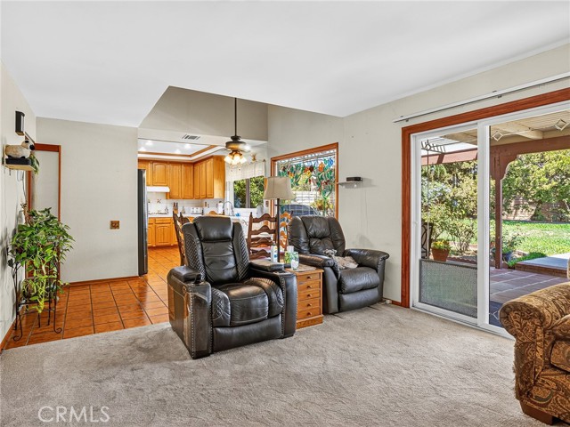 10634 Deering Avenue photo 20