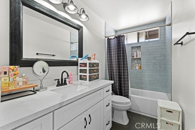 11839 Antler Peak Court, Rancho Cucamonga CA: https://media.crmls.org/medias/558e2df5-0f5e-4b5a-8727-5071422f6b06.jpg