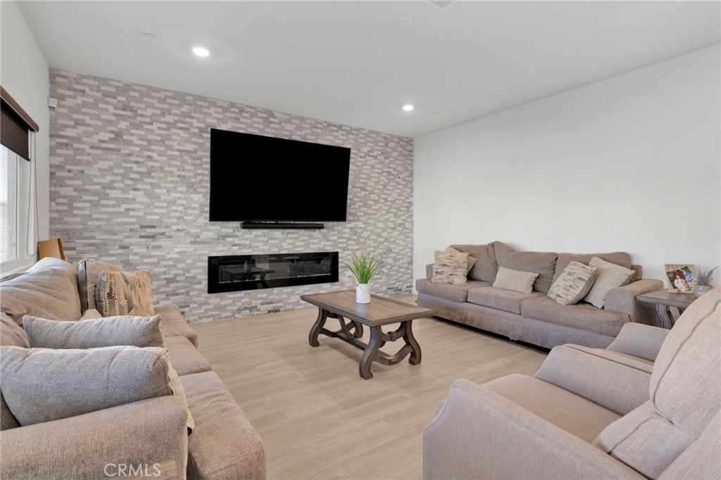MLS #HD26200855 image #16