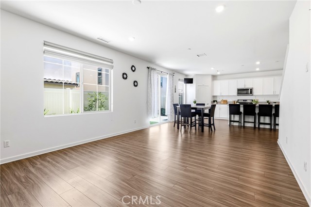 Detail Gallery Image 9 of 38 For 475 N Glenwood, Rialto,  CA 92376 - 5 Beds | 3/1 Baths