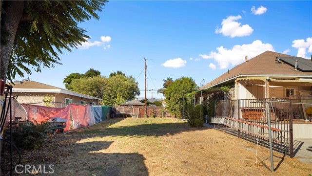 Detail Gallery Image 14 of 18 For 688 E 11th St, Pomona,  CA 91766 - 3 Beds | 2 Baths