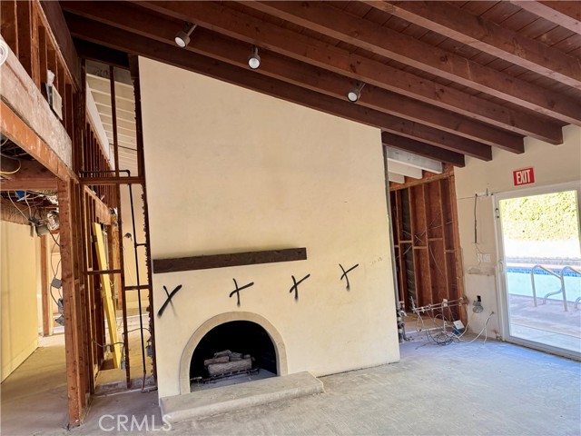 1412 Santiago Dr, Newport Beach CA: https://media.crmls.org/medias/5590eae2-b0c2-4ab5-b1b4-fb25b5ded9f9.jpg