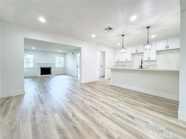 Detail Gallery Image 6 of 19 For 850 E Holly St, Rialto,  CA 92376 - 4 Beds | 2 Baths